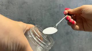 3 ложки в воду — и духовка стала чище новой: от липкого жира и нагара не осталось и следа — сияет как на праздник