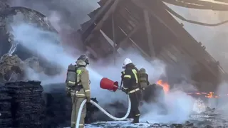 В Рязани МЧС ликвидировало открытый огонь на территории предприятия