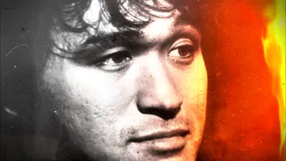 "Он всегда писал песни наедине с самим собой", - как создавались композиции Виктора Цоя и группы "Кино"