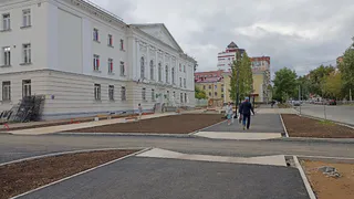 Сыктывкарцы в шоке от ремонта площадки перед  детским учреждением