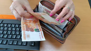 Тех, у кого есть стаж до 2002 года, ждёт прибавка по 10 тысяч к пенсии