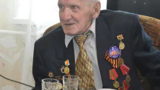 100-летнего ветерана с юбилеем поздравил врио губернатора Любимов
