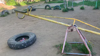 Прокуратура выявила на детских площадках в Чувашии опасные качели