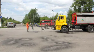 Рязанские дорожники за неделю заделали ямы на 17 улицах