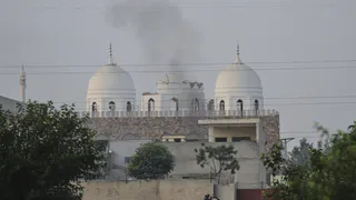 Индия наносит удары по Пакистану в ответ на террористическую атаку: эскалация конфликта в Кашмире