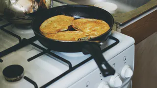 Никогда не готовьте в этом: какая посуда самая опасная для готовки и употребления пищи – запомните раз и навсегда