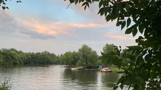 В Рязани убрали с берега реки Трубеж много мусора