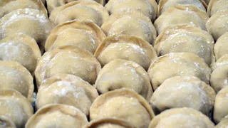 Идеальные пельмени: секрет теста, которое никогда не разваливается при варке