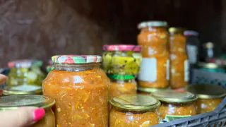 Такой рецепт вы нигде не найдете: кручу кабачковую икру "по-советски" - секрет в томлении и балансе овощей