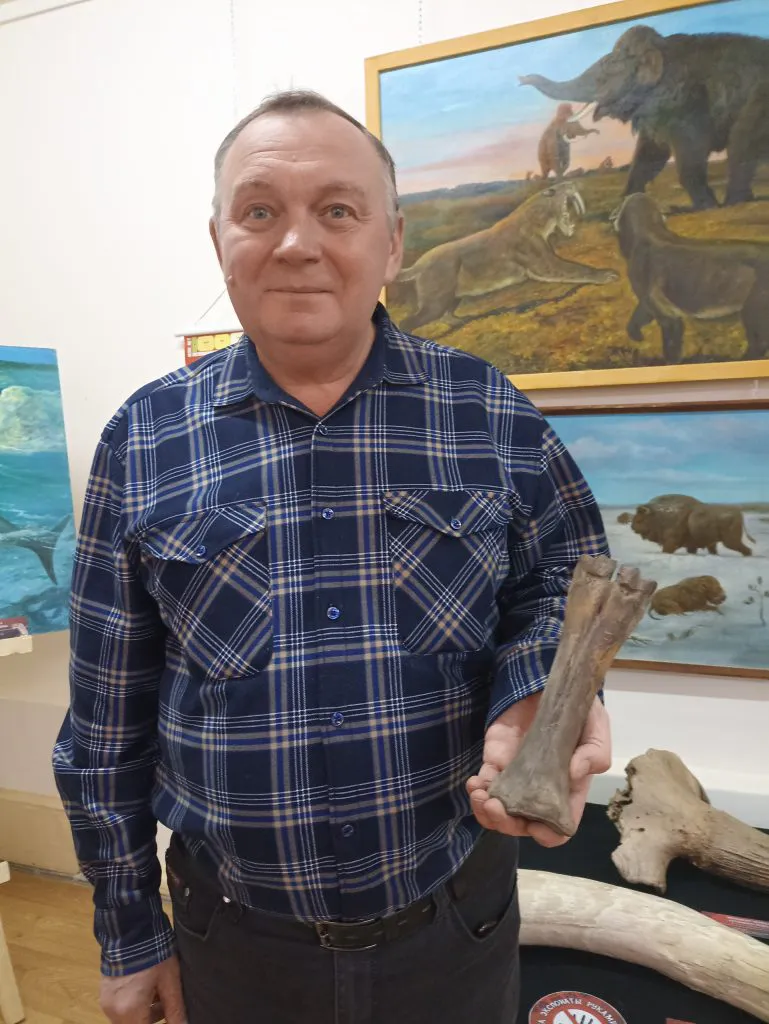 Житель Глазова нашел кость доисторического степного зубра