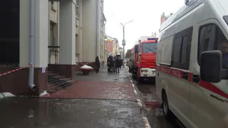 Из здания Сбербанка на улице Пожалостина эвакуировали людей