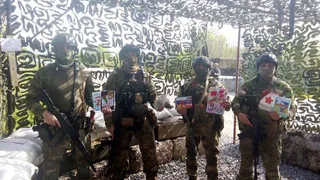 Участвующие в СВО рязанские росгвардейцы получили письма с поздравлениями от школьников