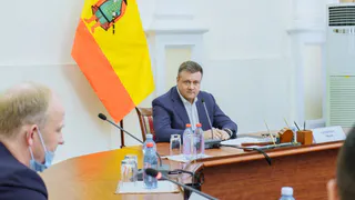 На 10 дней: Любимов продлил школьные каникулы