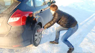 Водителей будут штрафовать за летнюю резину зимой и зимнюю летом