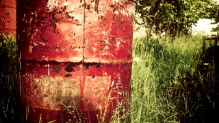 Преступление века: в Скопине задержали воров, укравших металлические бочки