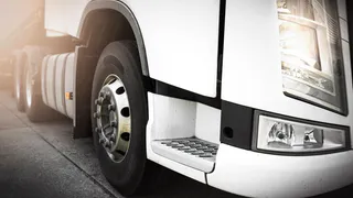 Пограничники не пустили в Магнитогорск машину с колбасой и маслом сомнительного происхождения