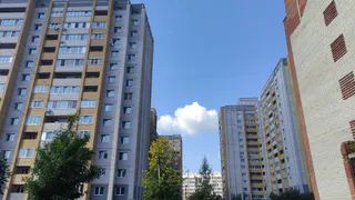 Заставят делиться: вот что ждет пенсионеров, которые проживают в двухкомнатной квартире