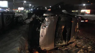 ДТП в Рязани - на улице Зубковой перевернулась иномарка