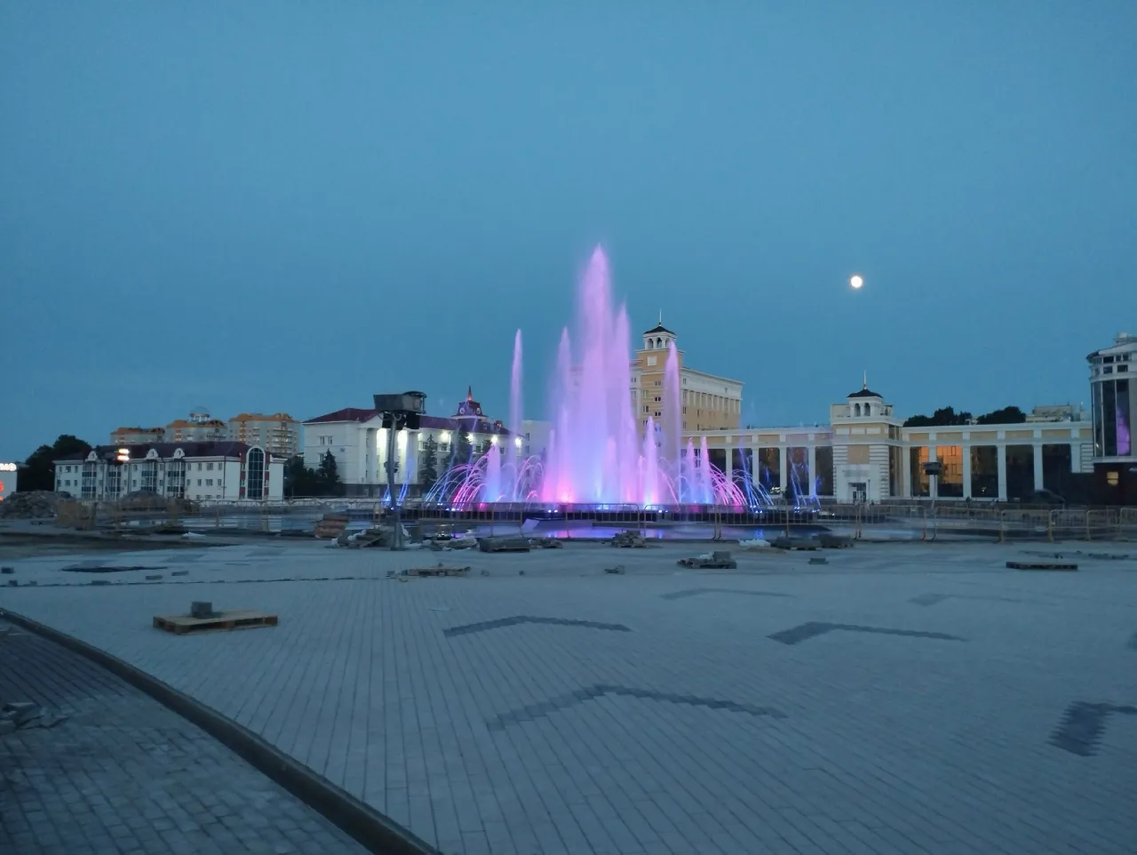 В Пензе провели пробный пуск главного фонтана города