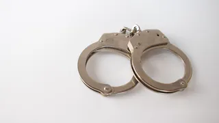 Во Владимирской колонии заключенному передали запрещенные вещества под видом арахиса