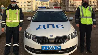 Герои в погонах: нижнекамские автоинспекторы спасли женщину
