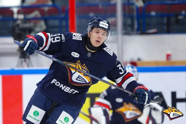 Магнитогорский хоккеист Андрей Козлов признан лучшим новичком недели в КХЛ