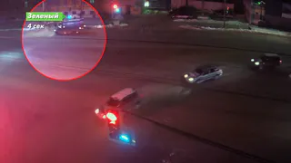 ДТП в центре Рязани - маршрутка сбила пешехода. Видео