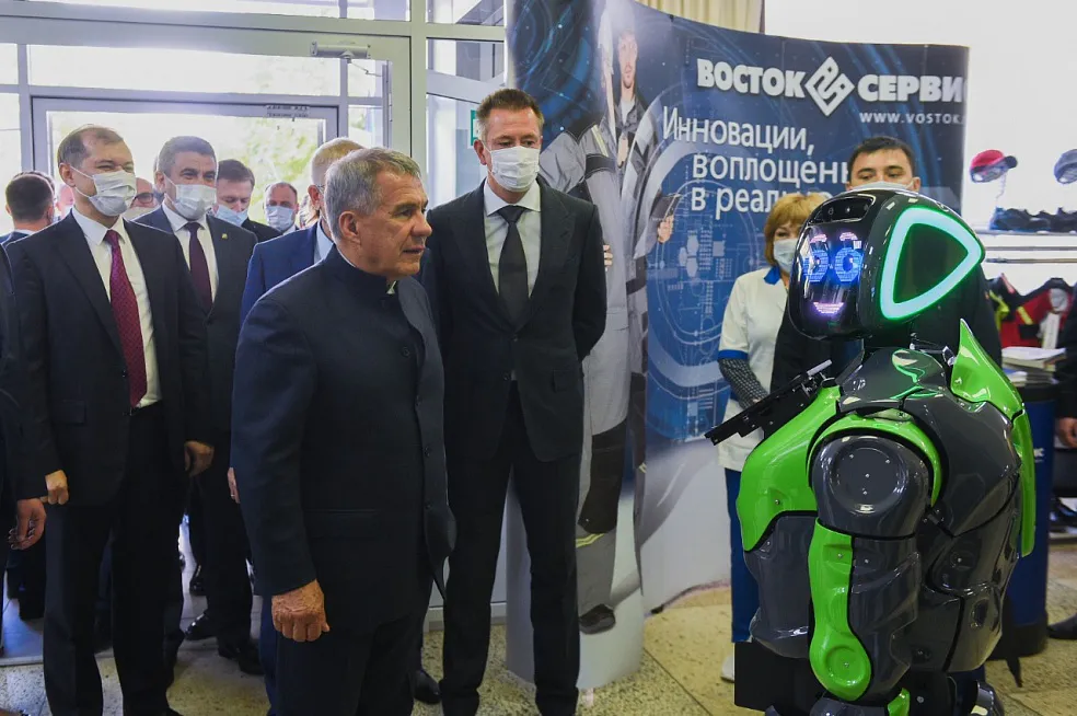 Более 70 мастеров со всей России участвуют в чемпионате PetroChemSkills в Нижнекамске
