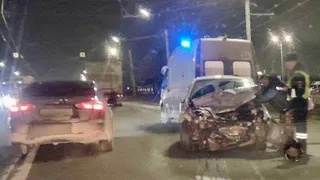 В Рязани в тройном ДТП пострадали три человека