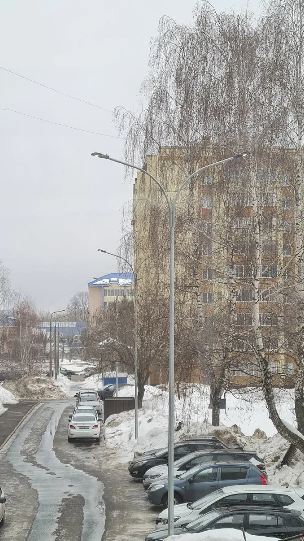 Барская щедрость: в Нижнекамске фонари горят даже днем
