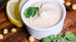 Соус с особенным вкусом: рецепт приготовления густого домашнего майонеза — покупать больше не захотите