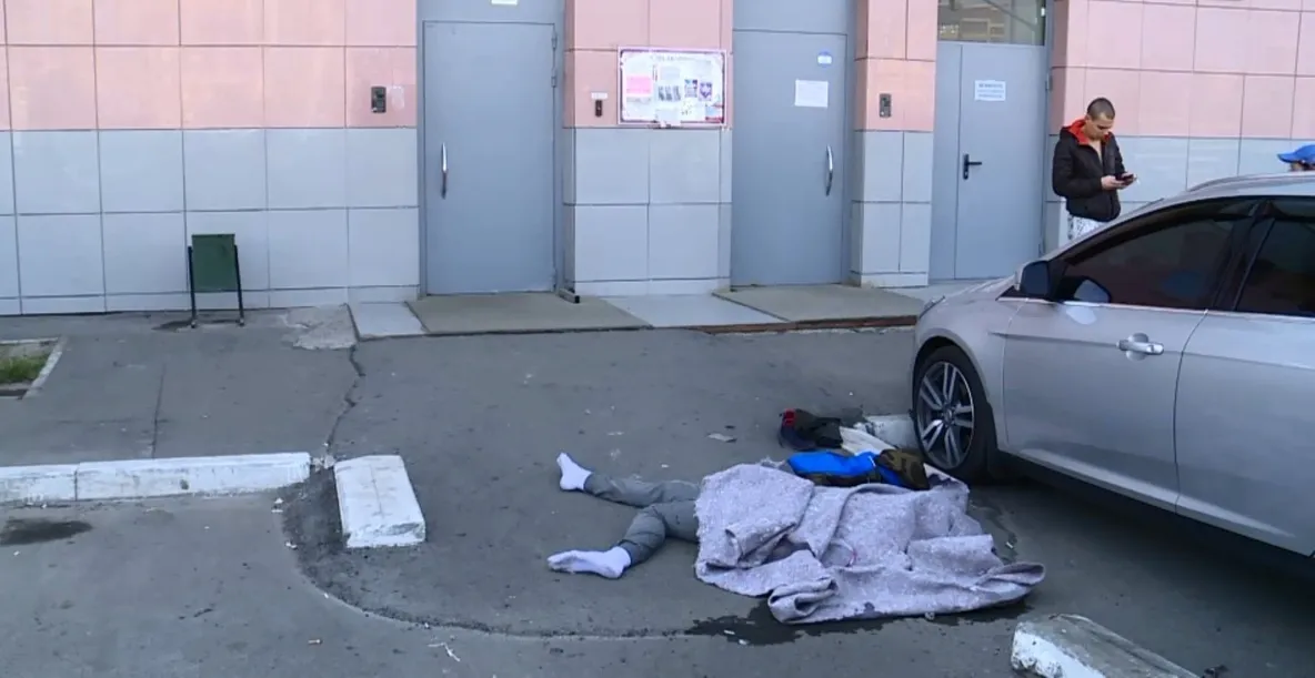 В Татарстане подросток упал с 24 этажа
