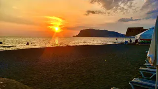 "Дешевле Сочи в два раза": назван самый топовый курорт Черного моря для отдыха в бархатный сезон