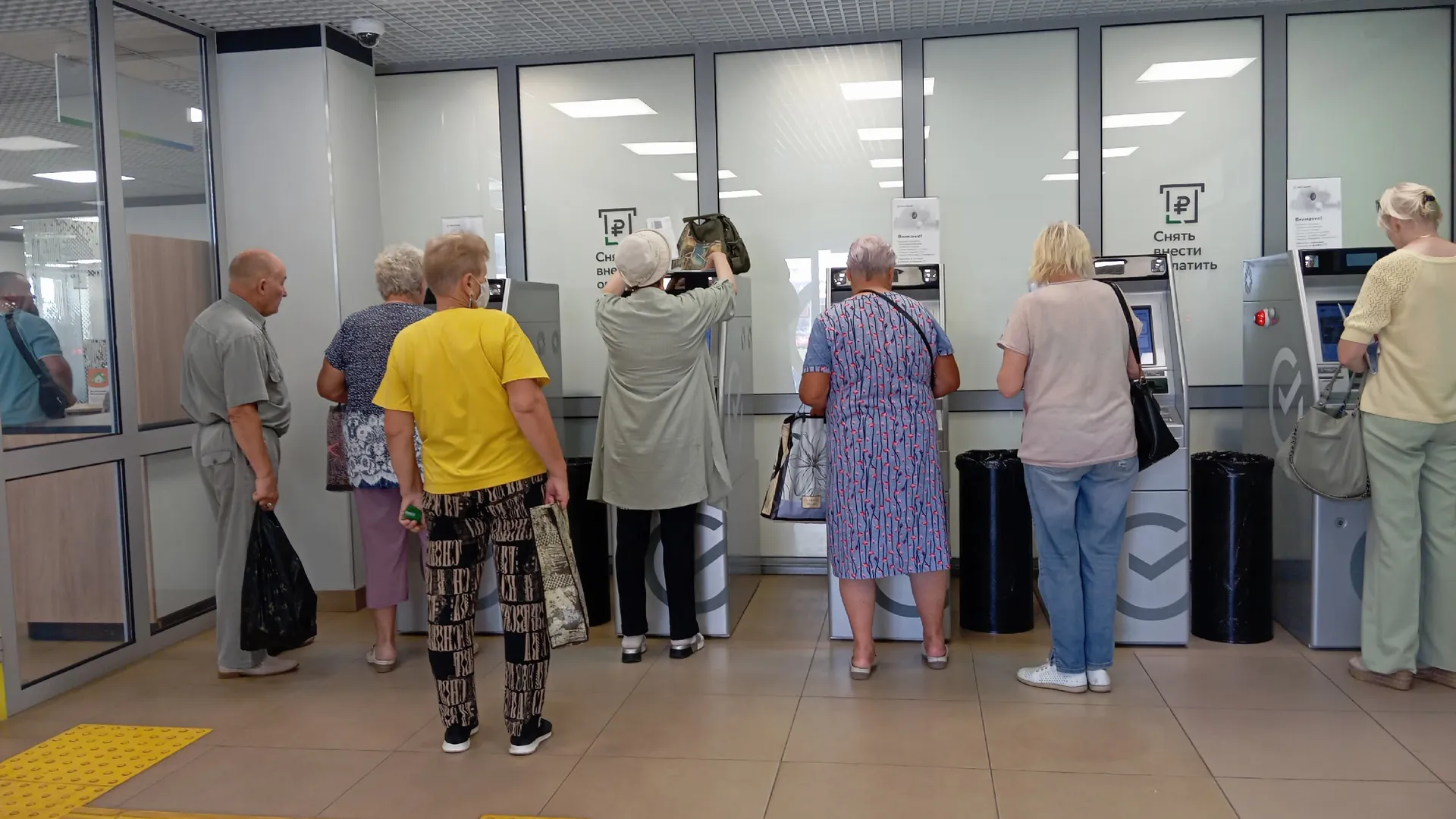В июне брянских пенсионеров ждет приятный сюрприз: кто получит двойную выплату?