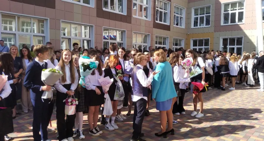 Летние каникулы продлевают на 1 месяц? Минобразования заявило о смещении учебного года