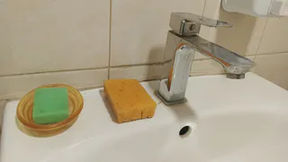 Мешаем мыло с марганцовкой — решение для всех проблем: любимый лайфхак опытных хозяек