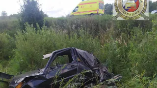 В Чувашии легковушка улетела в кювет и опрокинулась