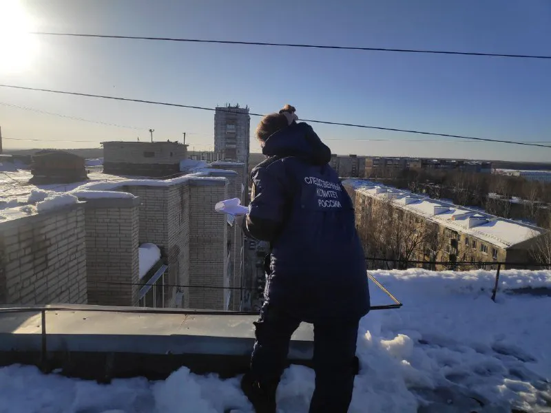 Инженера УК осудят за упавшую на девушку глыбу льда