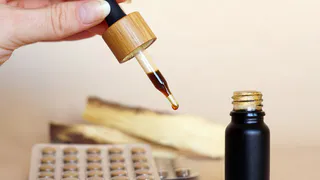 Всегда беру по 5 бутылок йода сразу. Вот как применяю в быту