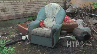 Ну и соседи: в Нижнекамске рядом со школой поселились бомжи и наркоманы