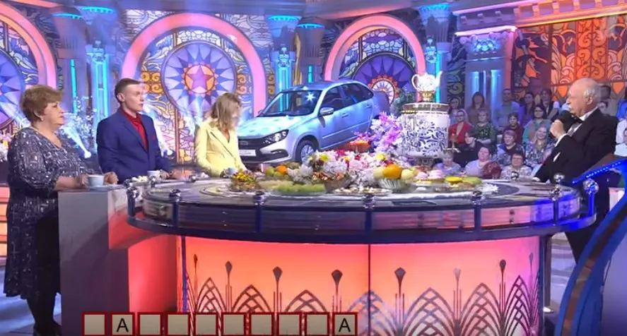 «Подарки не настоящие»: я побывал на «Поле чудес» (16+) и спел в эфире. Раскрываю всю кухню знаменитого шоу
