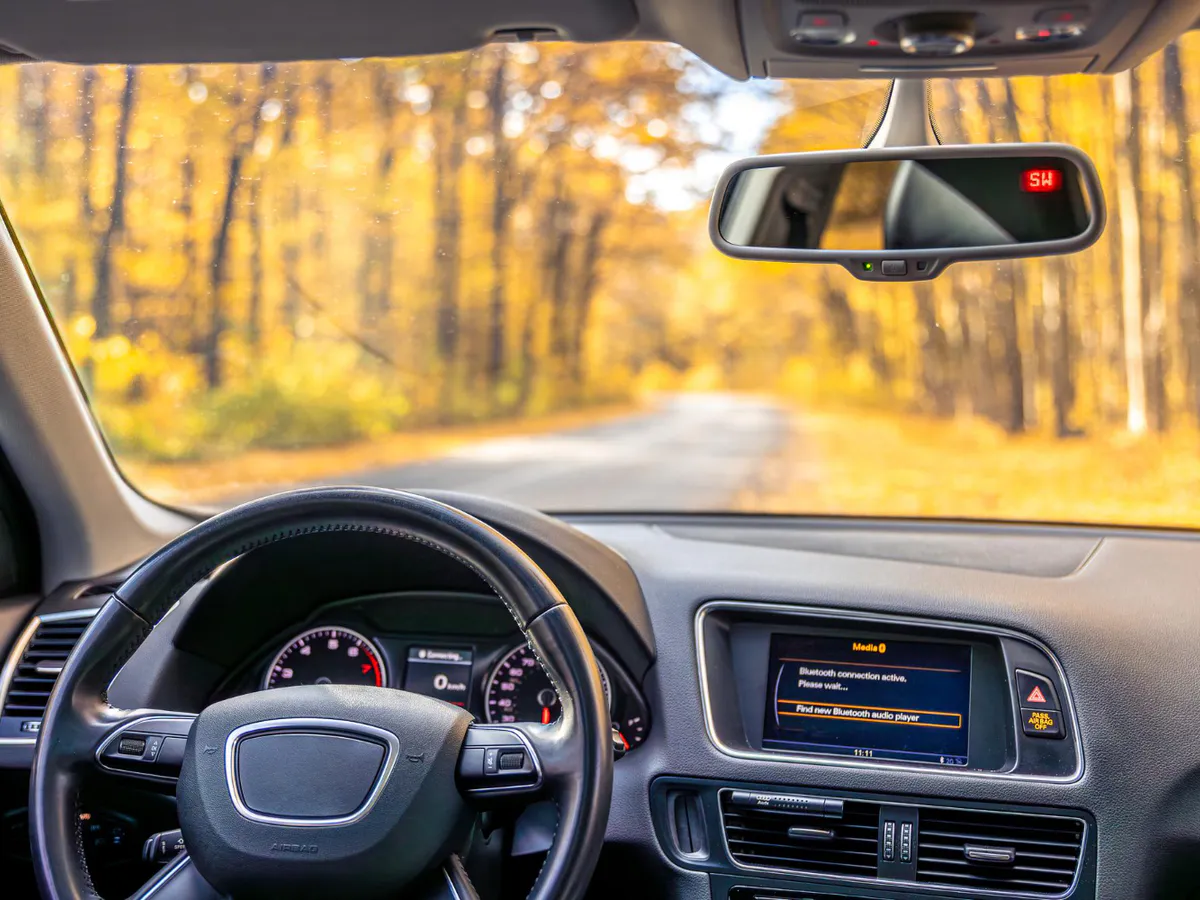 Теперь штрафуют не только за ремень и телефон: с августа видеорегистратор тоже под контролем — рассказываем о нюансах