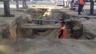 Провал на Павлова обещают полностью заделать 26 июля