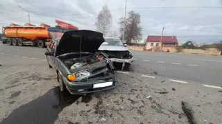 22 апреля под Рязанью столкнулись Volkswagen Tiguan и ВАЗ