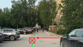 В Коми автомобиль Jetour сбил ребенка на велосипеде во дворе