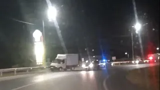 У М5 Молла легковой автомобиль столкнулся с грузовиком