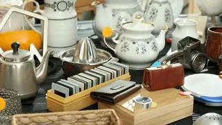 Не барахло, а винтаж: названы старые вещи, которые могут принести большие деньги