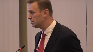 Ходатайство ФСИН удовлетворено: Суд назначил Навальному 3 с половиной года в колонии