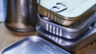 Эти консервы стоят меньше 100 рублей, а состав - как у дорогого деликатеса