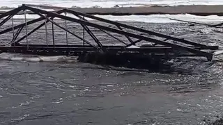 Под Магнитогорском ледоходом снесло мост